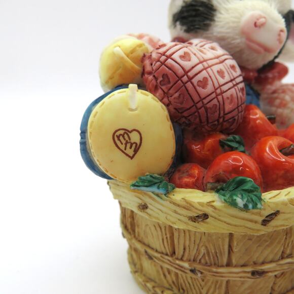 Mary's Moo Moos, I Love You A Bushel and A Peck Cow Figurine #104264 Enesco 1994 - Picture 8 of 11